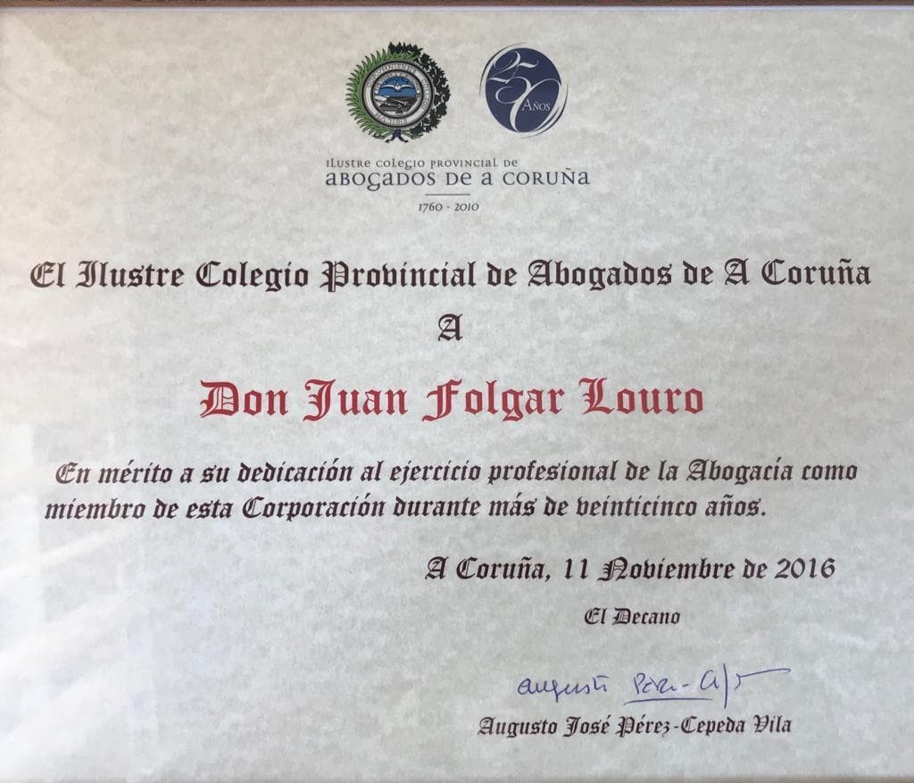 25 Años de ejercicio profesional